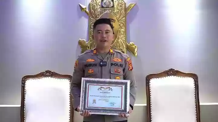 Polsek Marangkayu Terima Penghargaan dalam Ajang Kompolnas Awards 2024