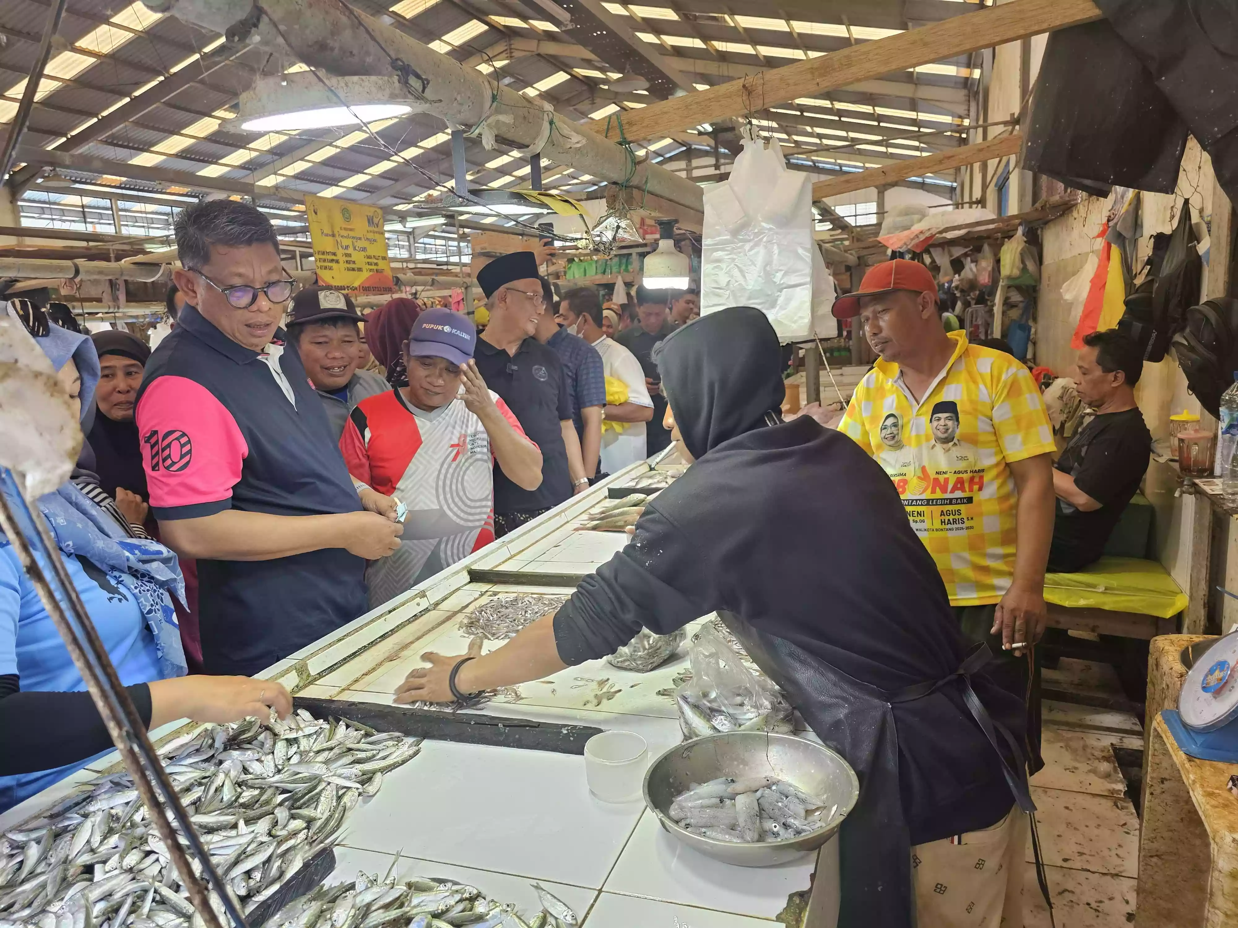 Basri Rase Kunjungi Pasar Citra Mas, Janji Pindahkan ke Lokasi Lama Jika Terpilih