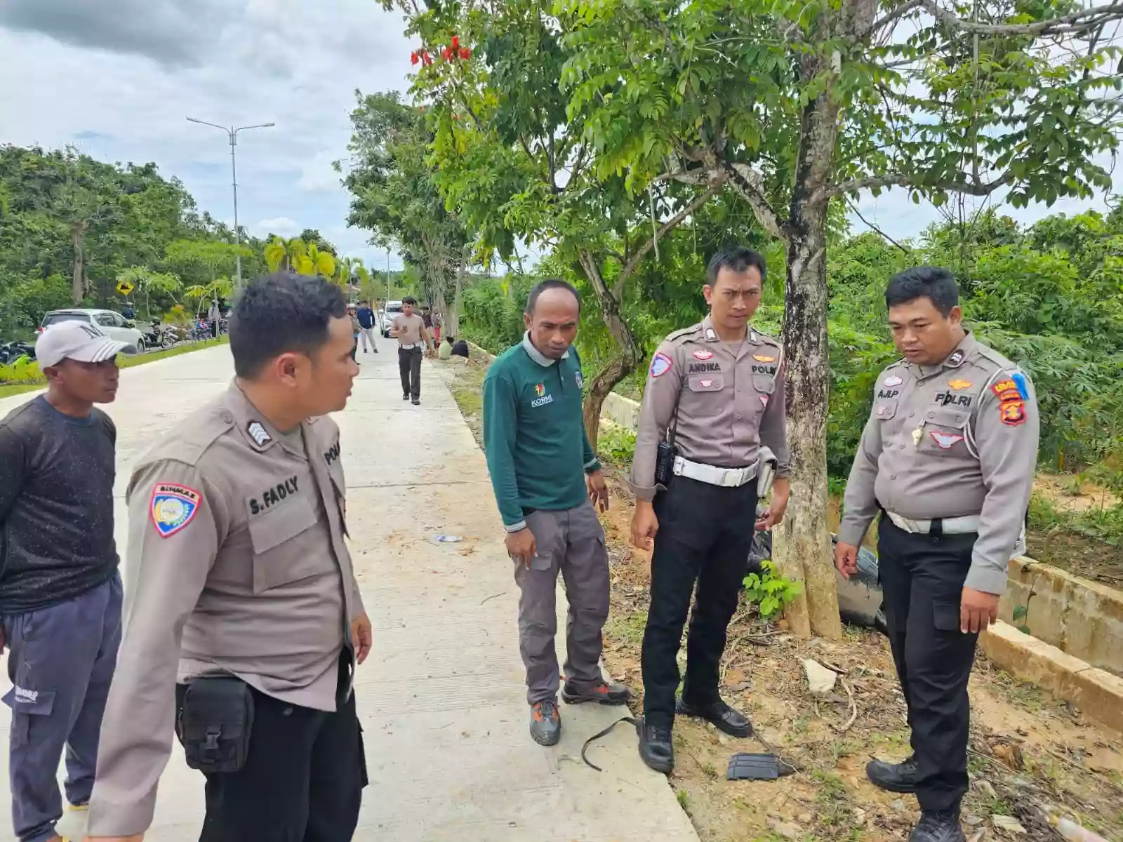Pengendara Motor Terseret 50 Meter di Bontang Lestari saat Hendak Sholat Jum’at, Satu Korban Tak Sadarkan Diri