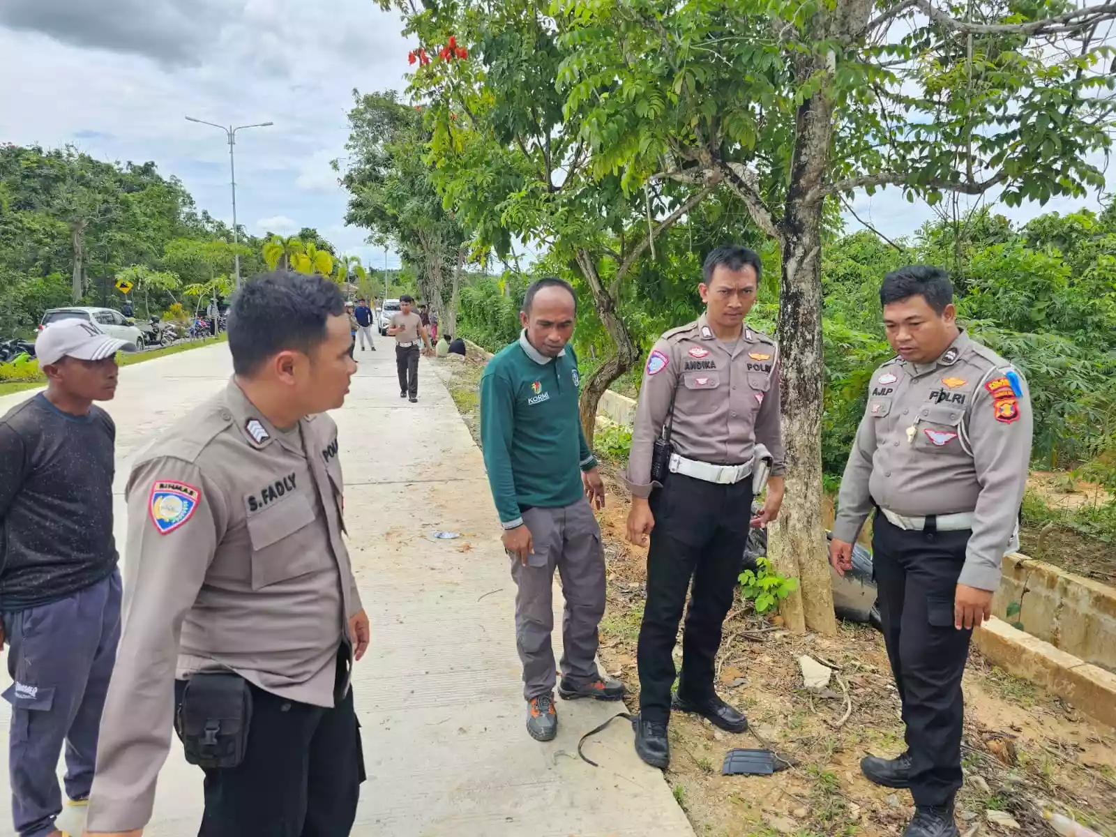 Pengendara Motor Terseret 50 Meter di Bontang Lestari saat Hendak Sholat Jum’at, Satu Korban Tak Sadarkan Diri