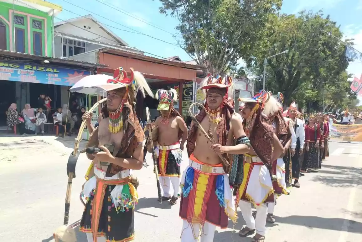 KKM NTT Bontang Tampilkan Kebudayaan Manggarai di Bontang City Carnival 2024