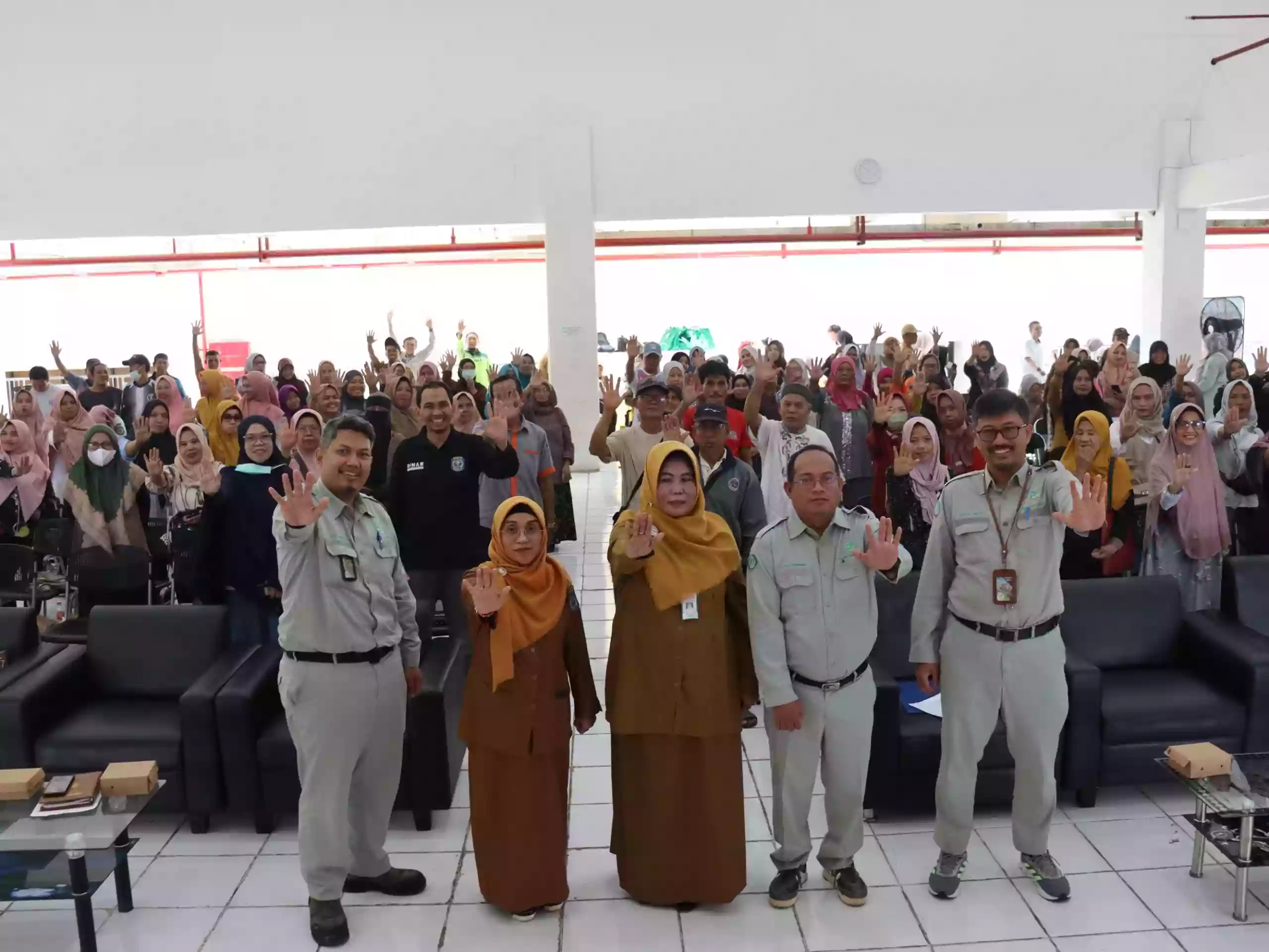 PT Kaltim Parna Industri Gelar Sosialisasi dan Screening Penyakit Menular dan Tidak Menular