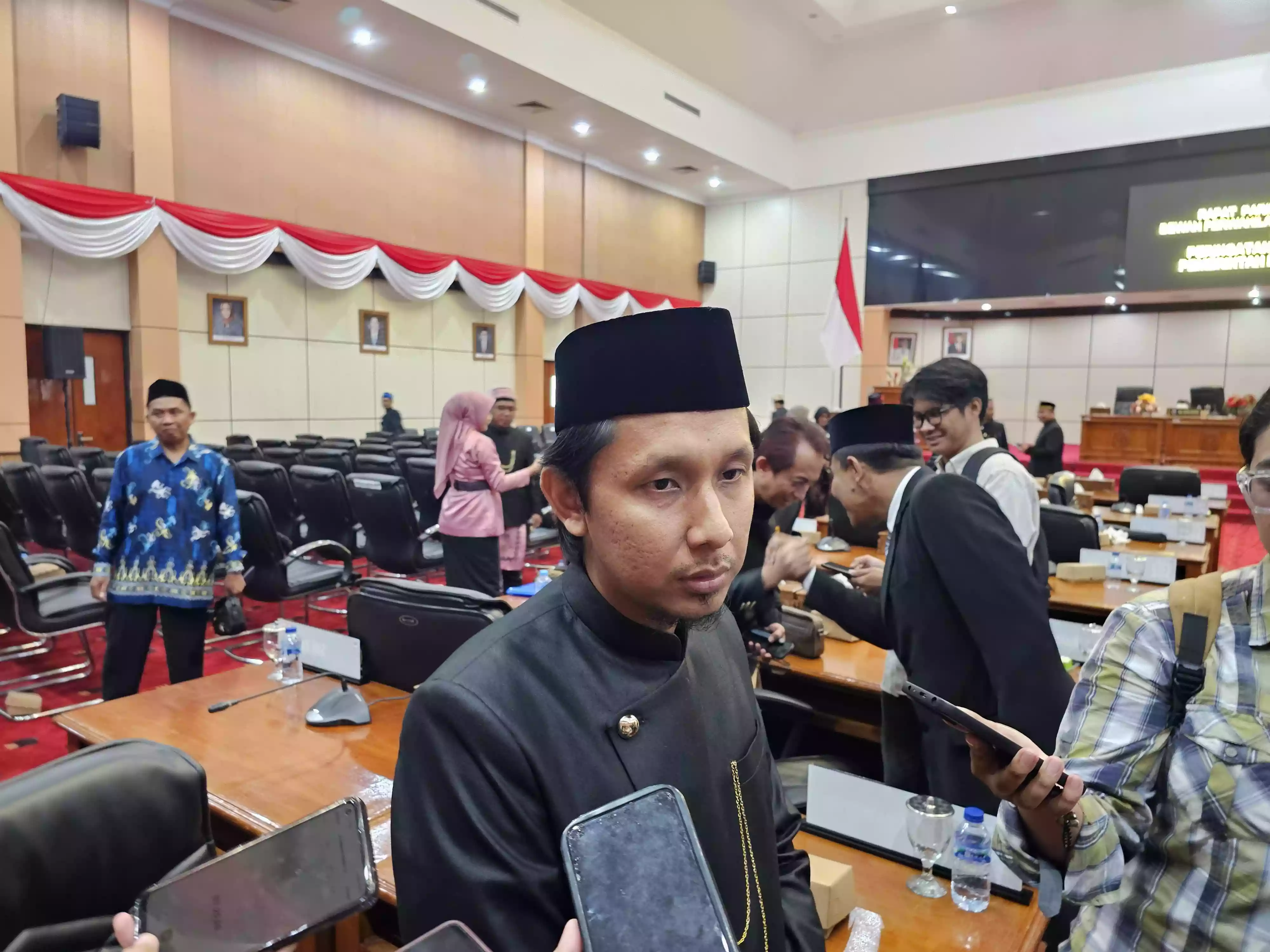 Neni-Agus Haris Dilaporkan ke Bawaslu Atas Dugaan Politik Uang, Heri Keswanto: Tidak Perlu Ditanggapi