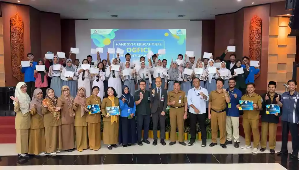 Badak LNG Salurkan Bantuan OGFICE untuk Pendidikan di Bontang Senilai Rp316 Juta