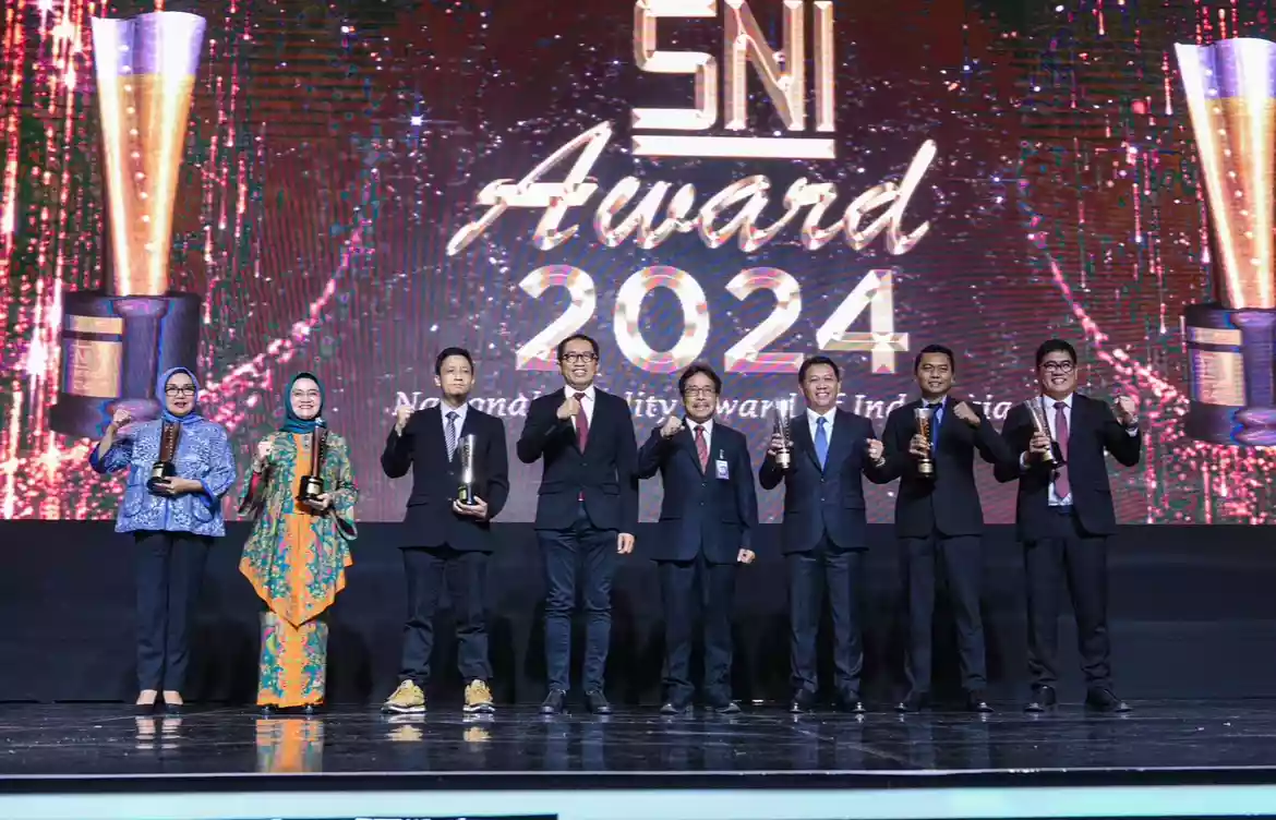 Pupuk Kaltim Pertahankan Predikat Platinum di SNI Award 2024: Bukti Dedikasi pada Standar dan Keberlanjutan