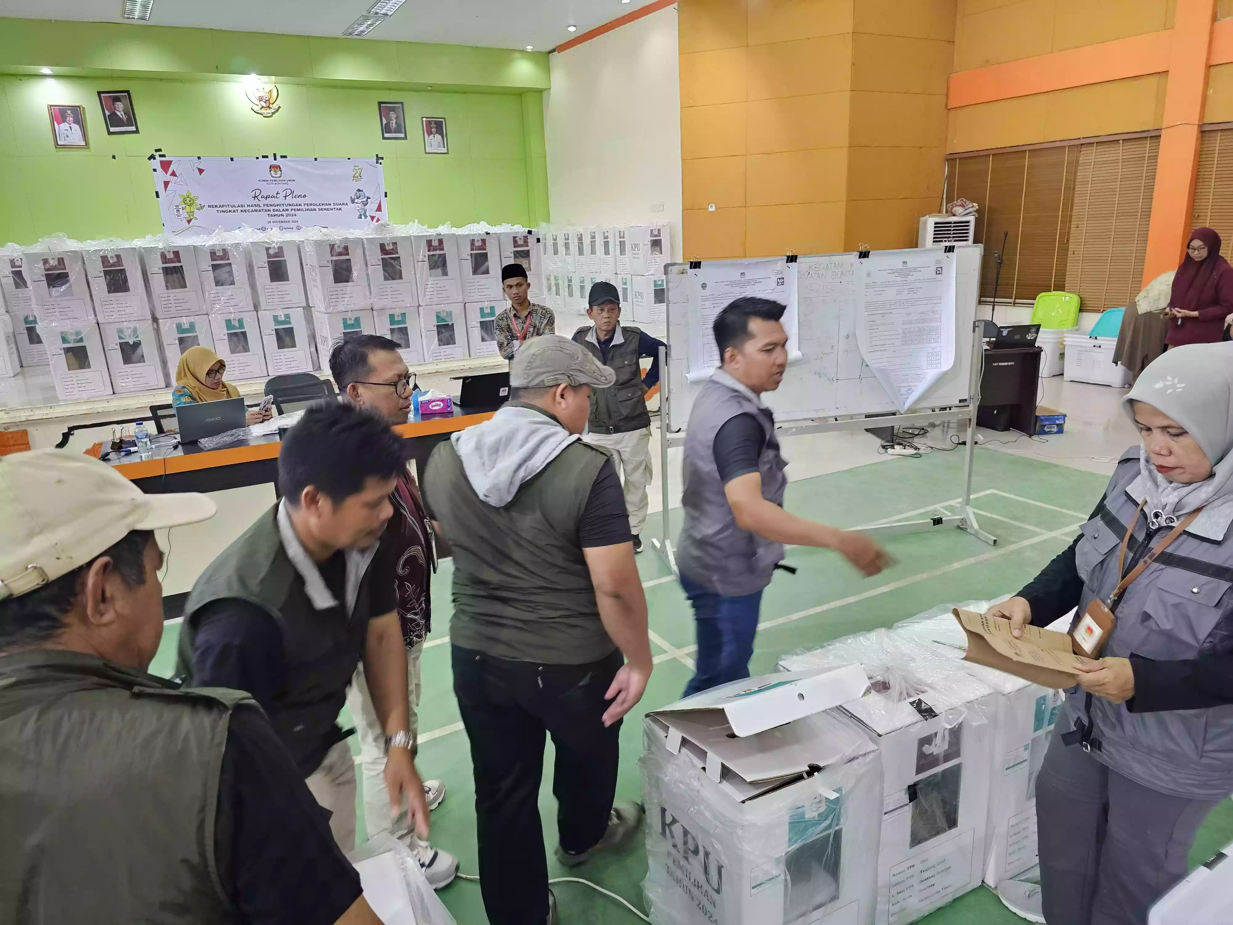 KPU Gelar Rapat Pleno Rekapitulasi Suara Serentak di Tiga Kecamatan, Bontang Utara TPS Terbanyak