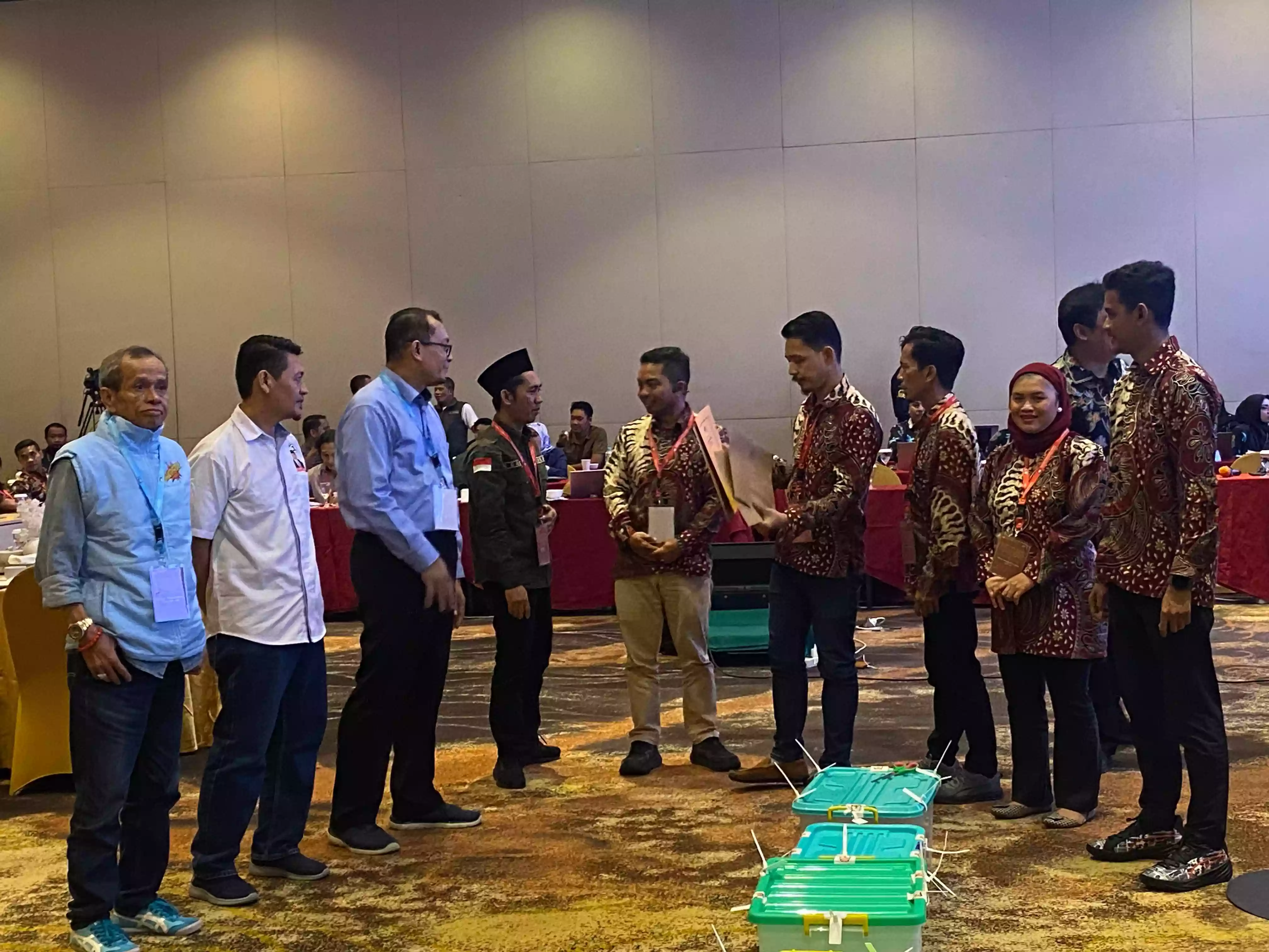 KPU Bontang Sampaikan Hasil Pilkada 2024: Rudy-Seno Unggul Signifikan