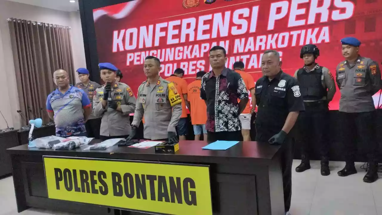 Asyik Pesta Narkoba, Tiga Orang di Tanjung Limau Diamankan Polres Bontang