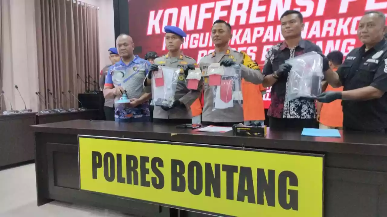 Polres Bontang Amankan Lima Tersangka Narkotika, Transaksi Dilakukan Via Online