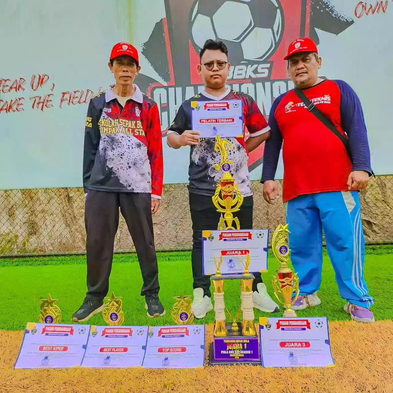 SSB Kompak All Star Bontang Raih Juara Umum Turnamen Mini Soccer di Samarinda