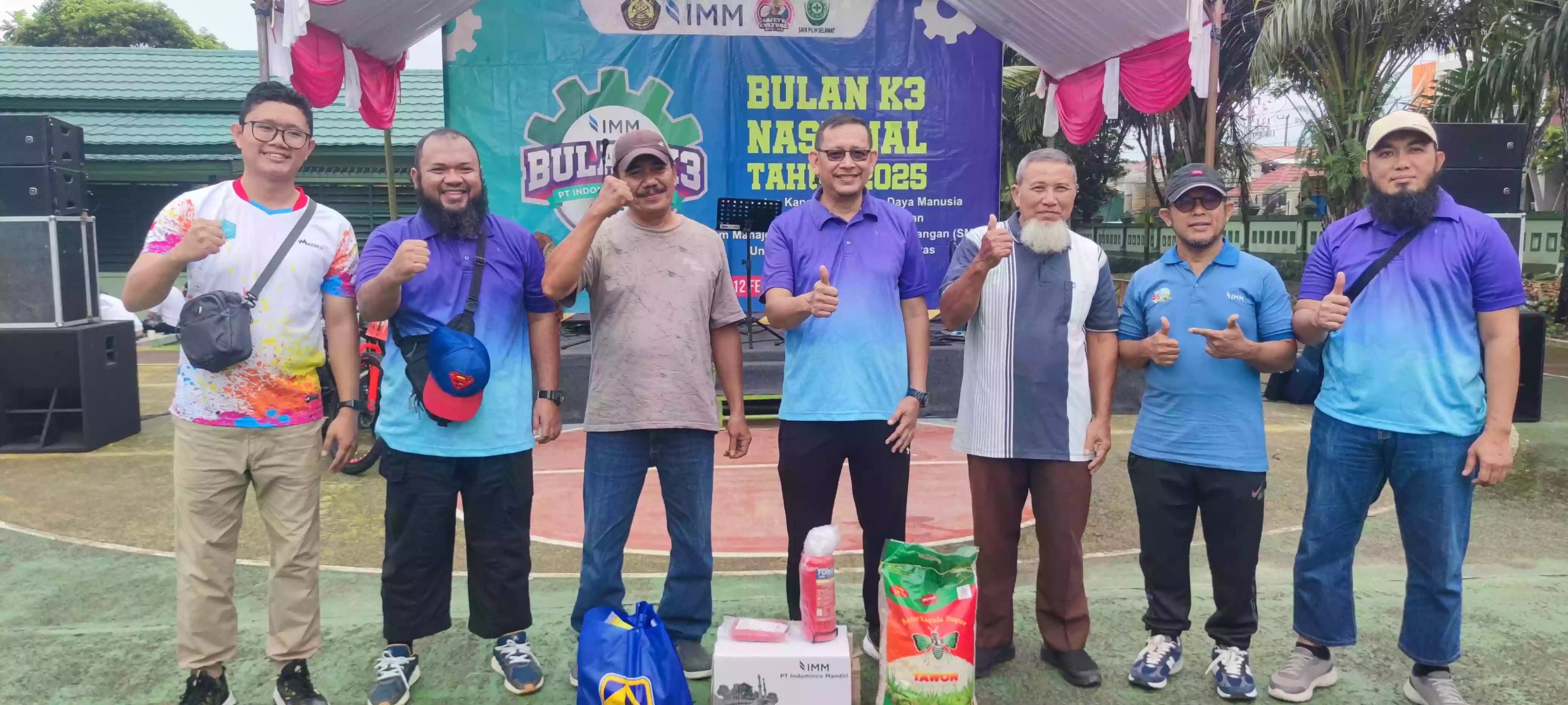 Indominco Salurkan Bantuan untuk Mitra Kerja, Perkuat Kepedulian di Bulan K3 Nasional