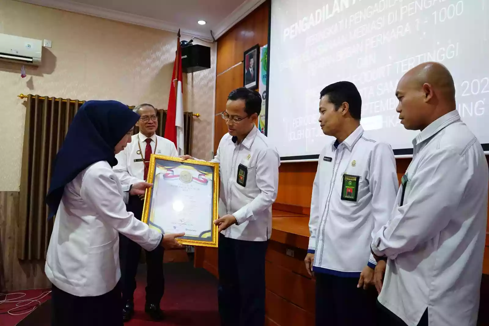 Sejarah Baru, Pengadilan Agama Bontang Borong 13 Penghargaan dan Raih Juara Umum