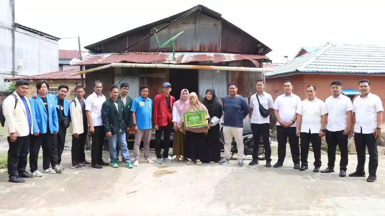 Sambut Ramadhan, Polres Bontang Bersama KNPI dan BEM Bagikan 100 Sembako