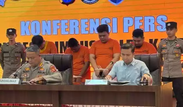 4 Peretas 323 Akun Media Sosial Instagram Diringkus Polda Kaltim