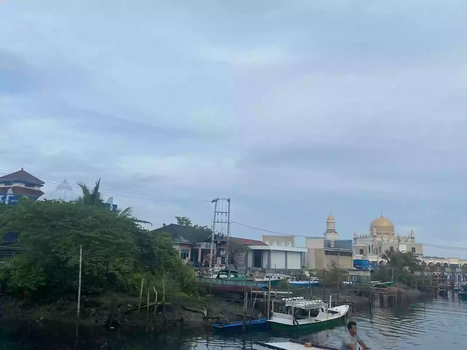 Wajah Depan Masjid Terapung Loktuan Dinilai Kumuh, Pemkot Bontang Siapkan Rencana Make Over