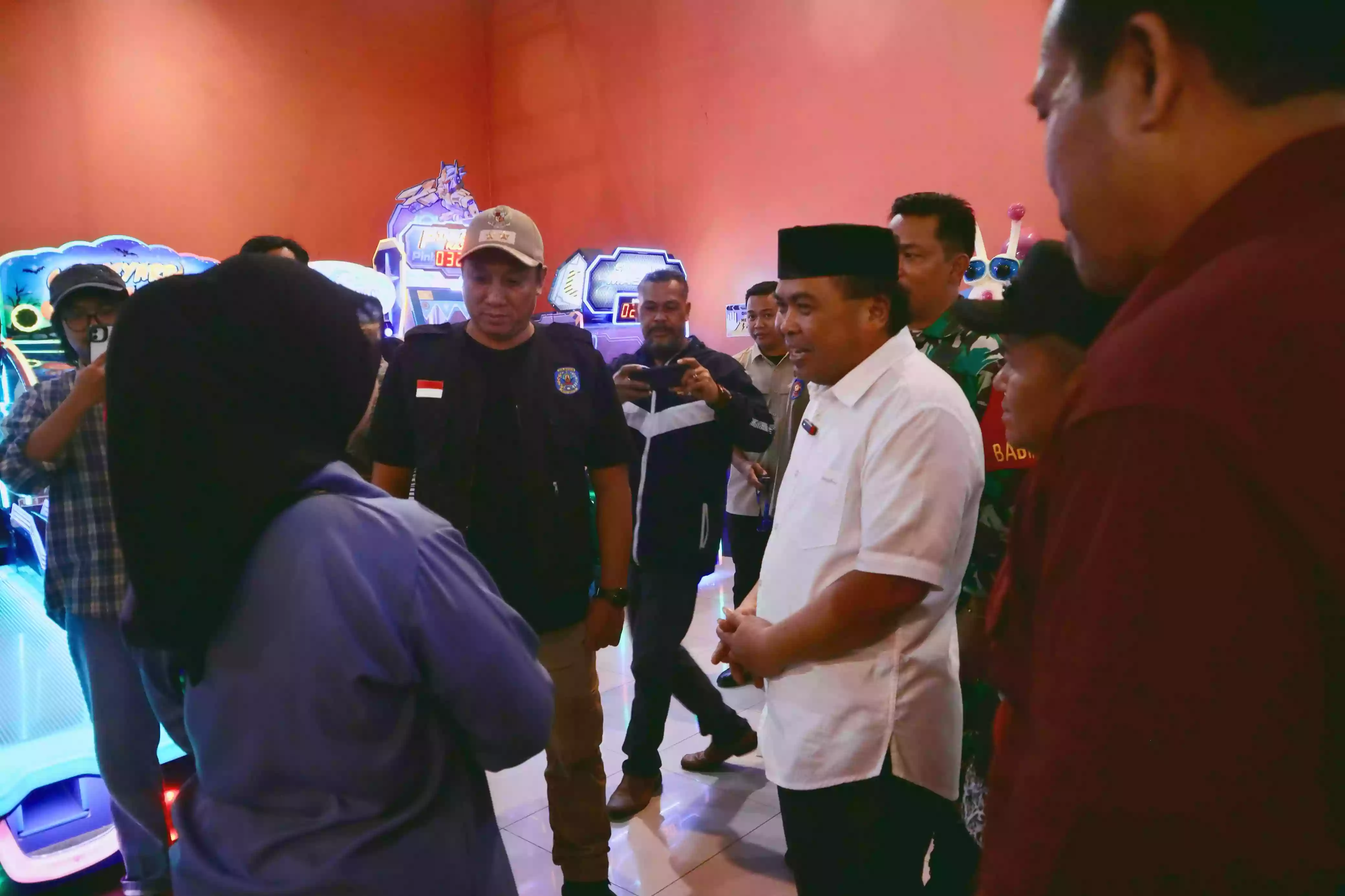 Wakil Wali Kota Bontang Monitor Pantai Galau hingga City Mall, Berlakukan Program Wajib Belajar bagi Pelajar