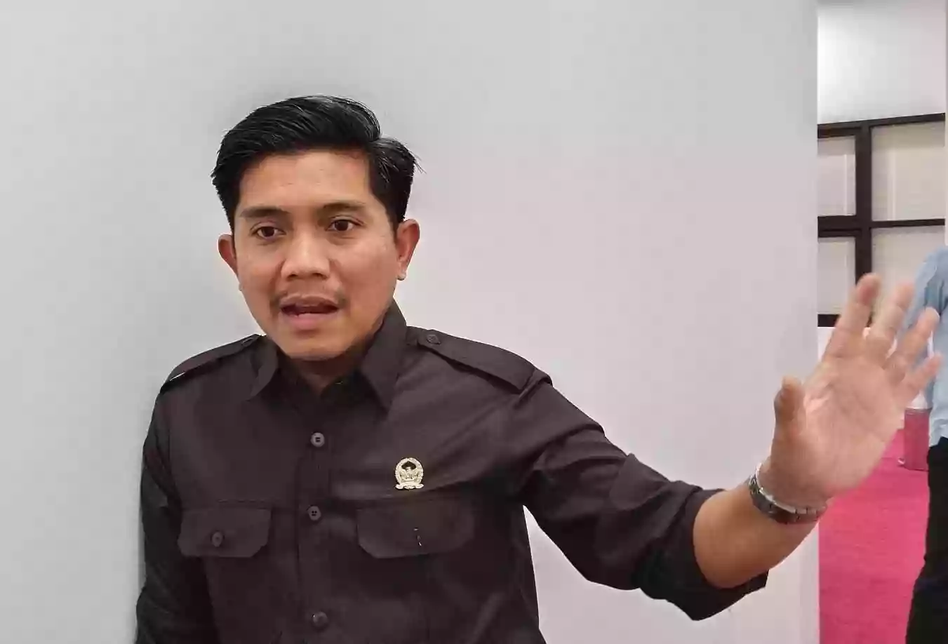 Ketua DPRD Bontang Tantang Pembuktian Dugaan Ijazah Palsu: “Jangan Digoreng!”