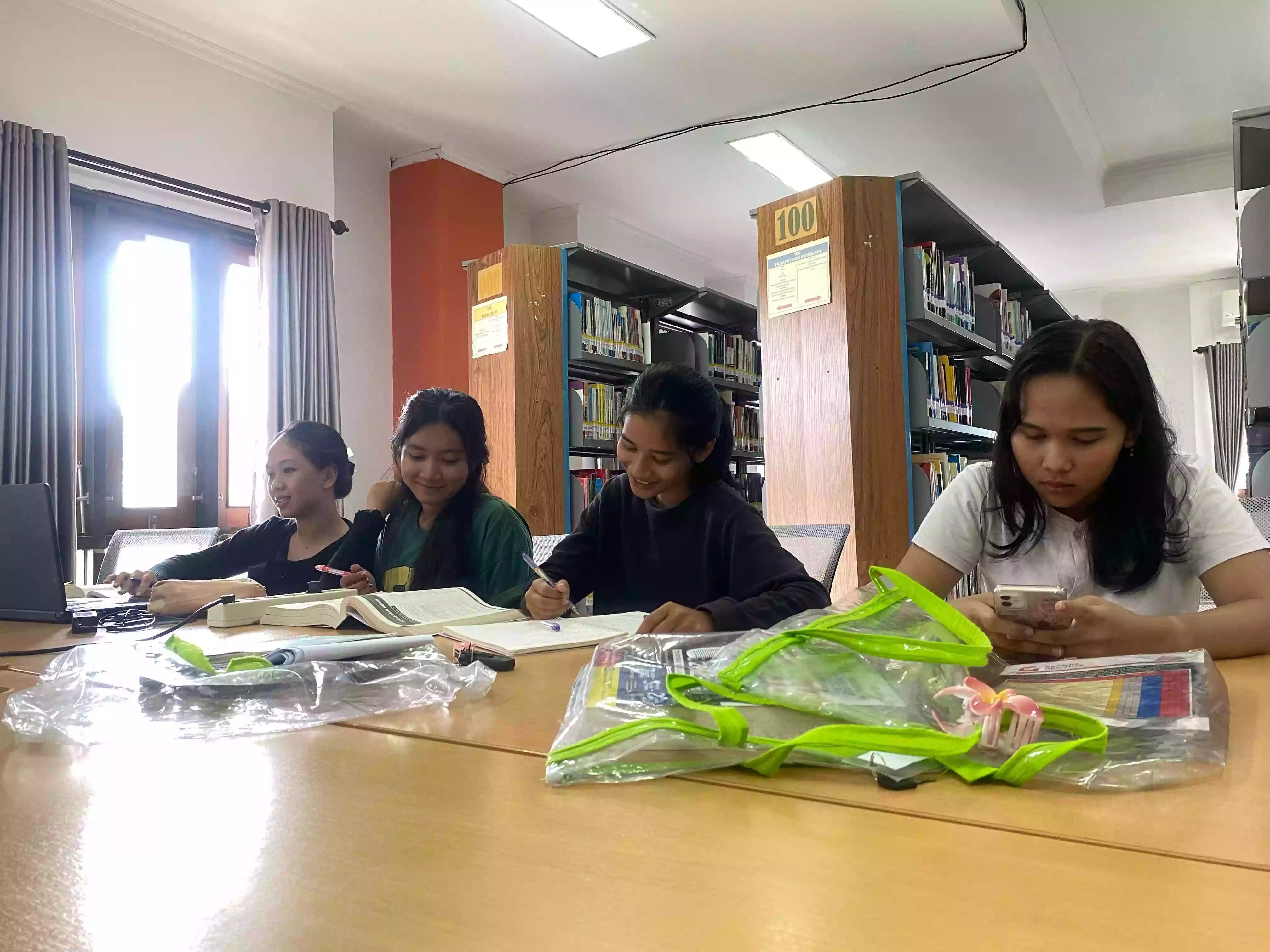 Minat Baca Generasi Z dan Milenial Meningkat, Perpustakaan Daerah Bontang Catat 6 Ribu Pengunjung Awal 2025