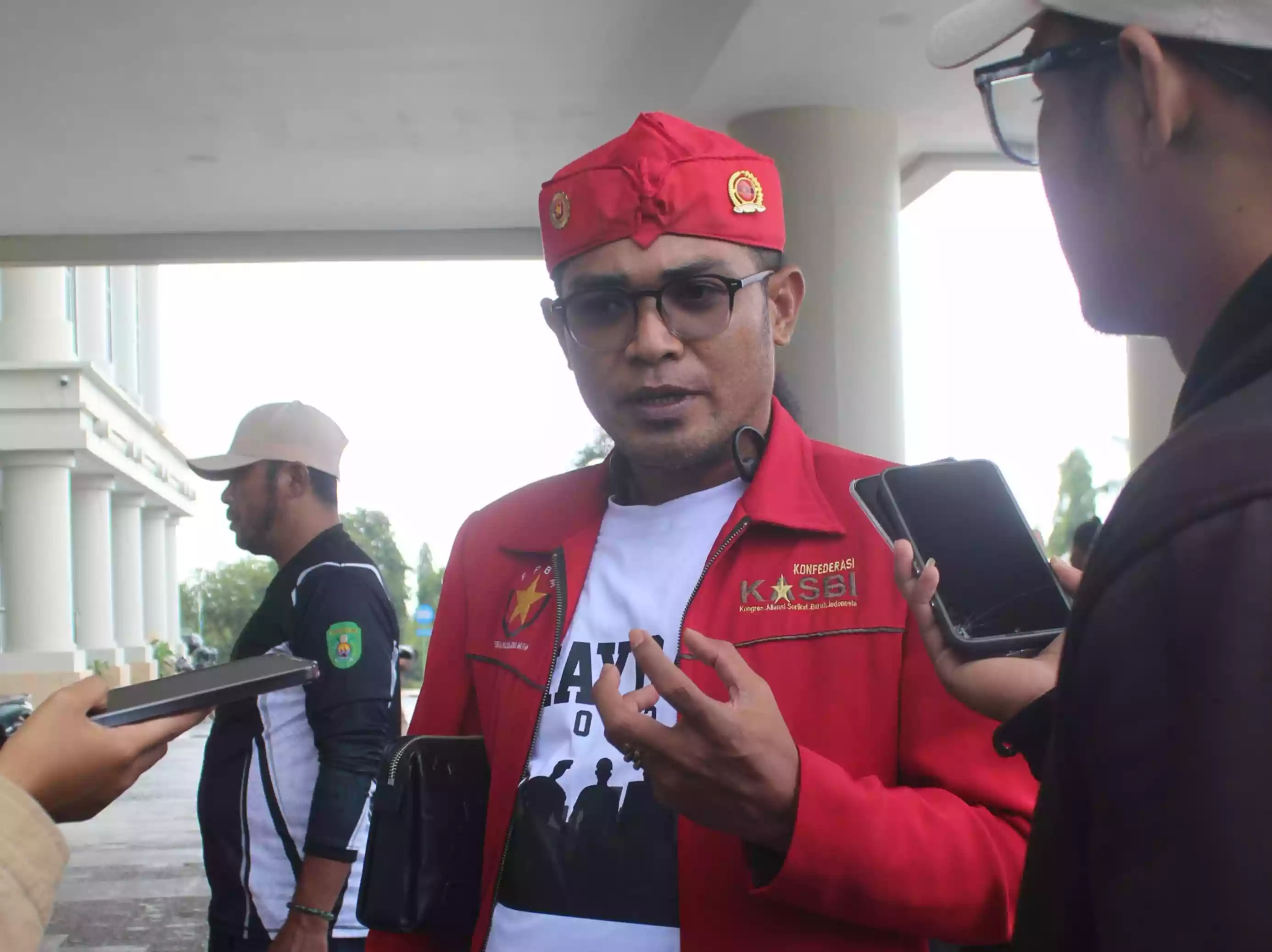 Ketua FPBM-KASBI Desak Pemda Keluarkan Perbup Tentang Status Pekerja di Kutim saat Hari Buruh