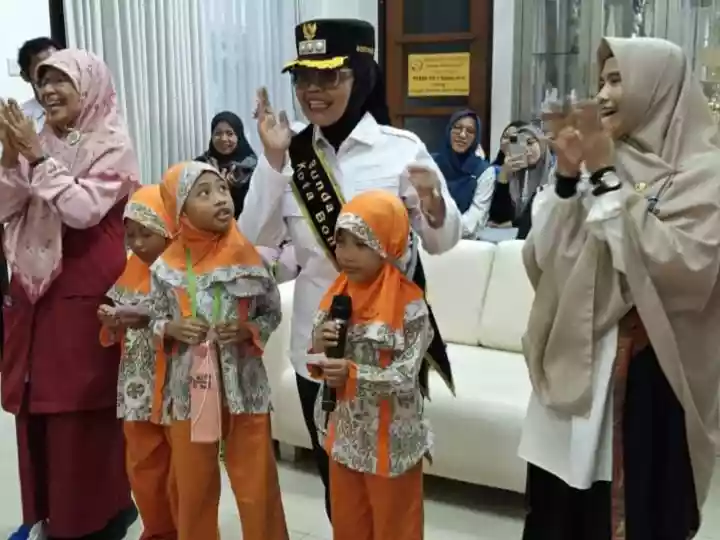 TK Al-Ikhsan Belimbing Kunjungi Kantor Wali Kota Bontang, Kenalkan Lingkungan dan Sosok Bunda Neni