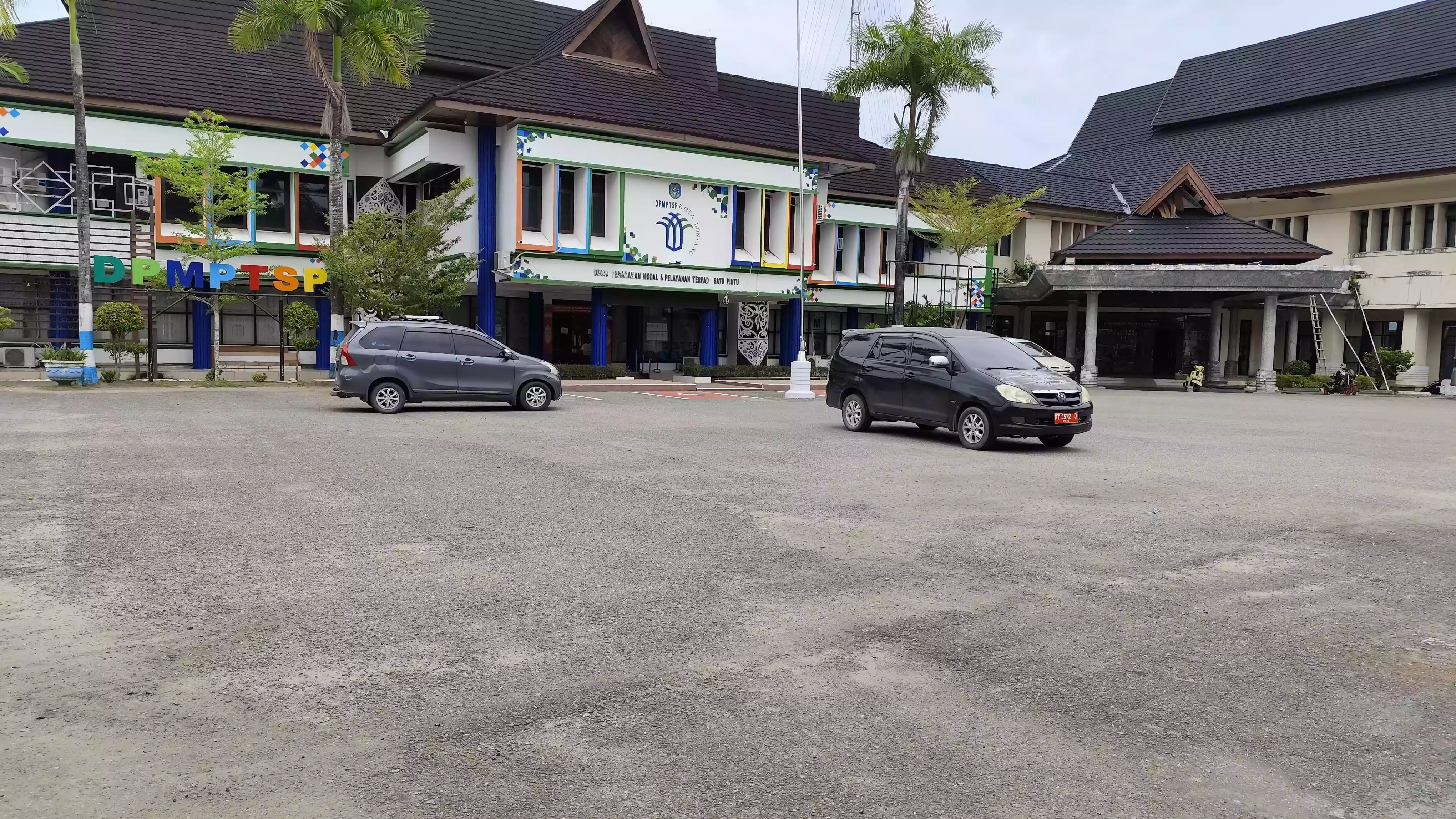 DPMPTSP Bontang Sediakan Parkir Luas demi Dukung Pelayanan Publik yang Nyaman