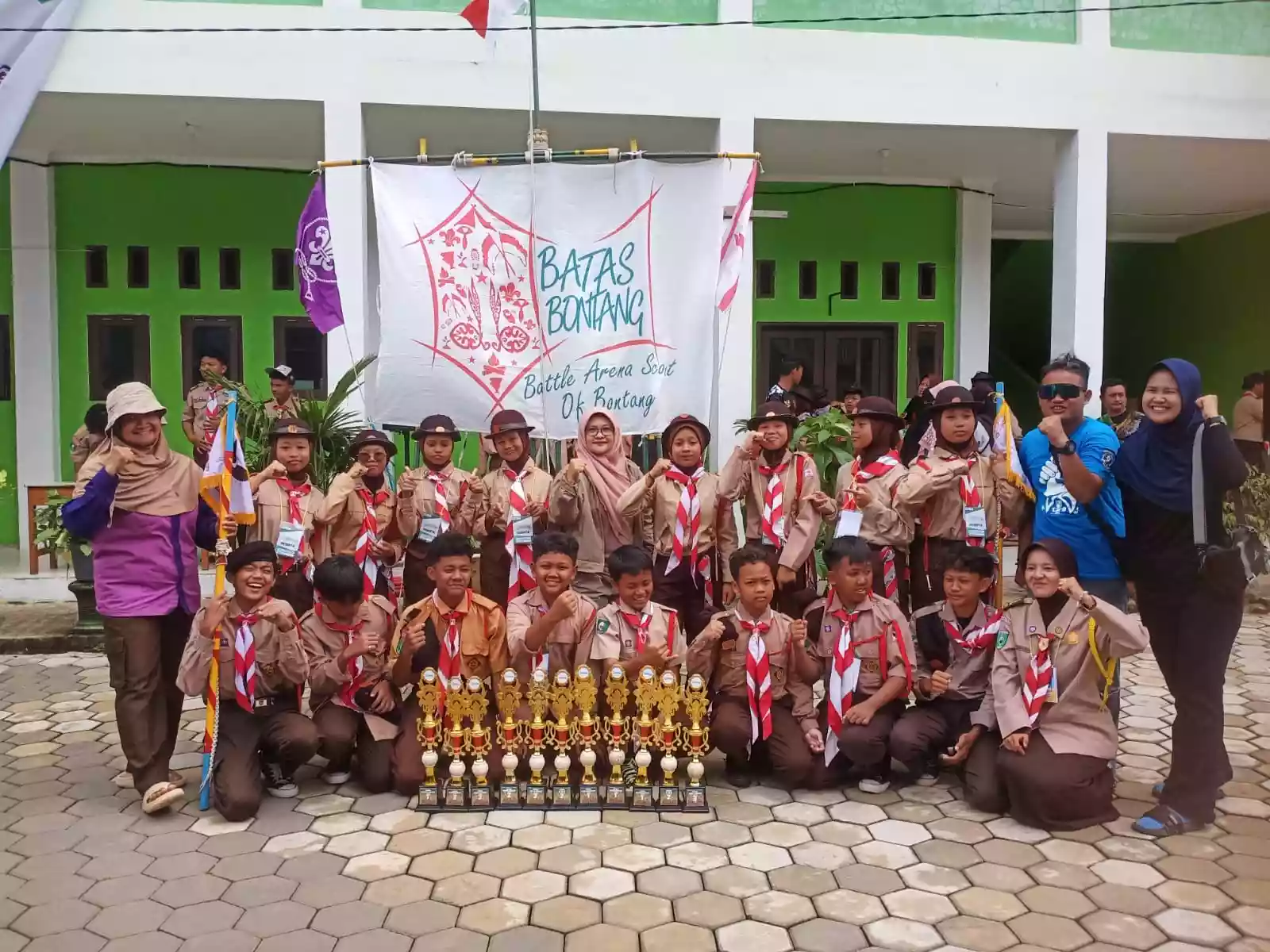 Tim Pramuka SDN 001 BS Borong 11 Piala Ikut Lomba Battle Arena Scout ke-6