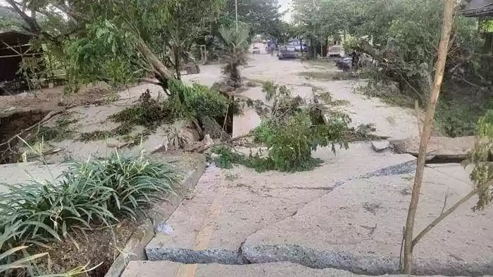 Jalan HAM Rifaddin Amblas, Akses Samarinda-Balikpapan Lumpuh