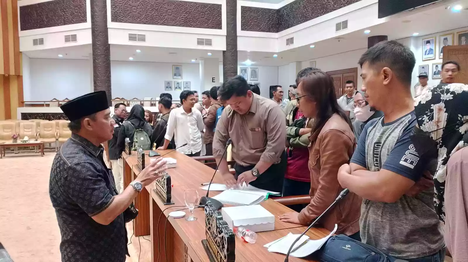 Soal Pasar Subuh Samarinda, Ahmad Vananzda: Masa Merelokasi 8 Pedagang Harus Mengerahkan Seluruh Aparat?