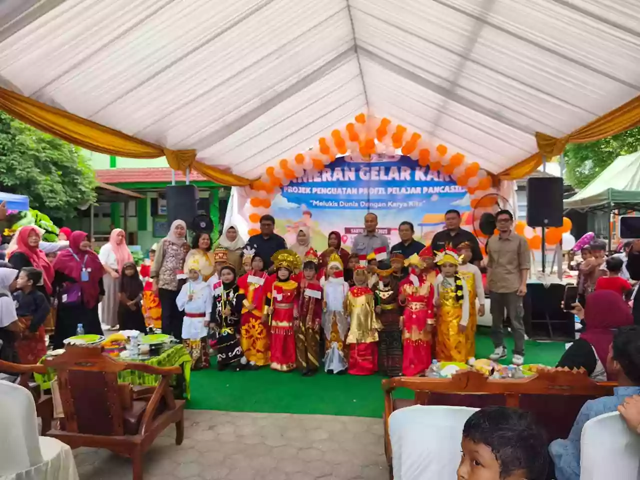 Pentas Seni Implementasi  P5 SDN 013 BS Berlangsung Meriah, Tampilkan Kreativitas dan Bakat Siswa