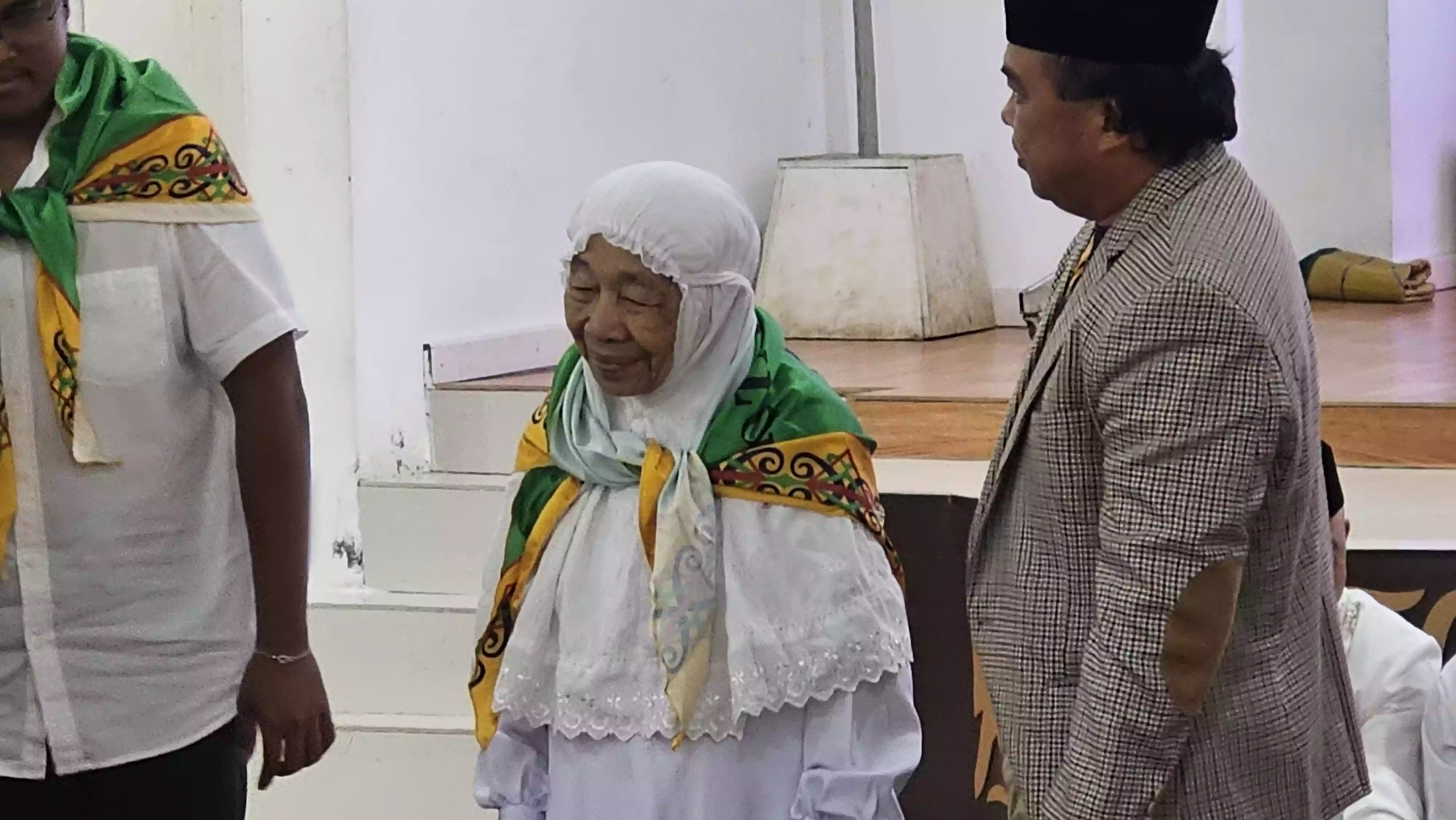 Dari Pelepasan Calon Jemaah Haji Bontang: Paling Tua 83 Tahun