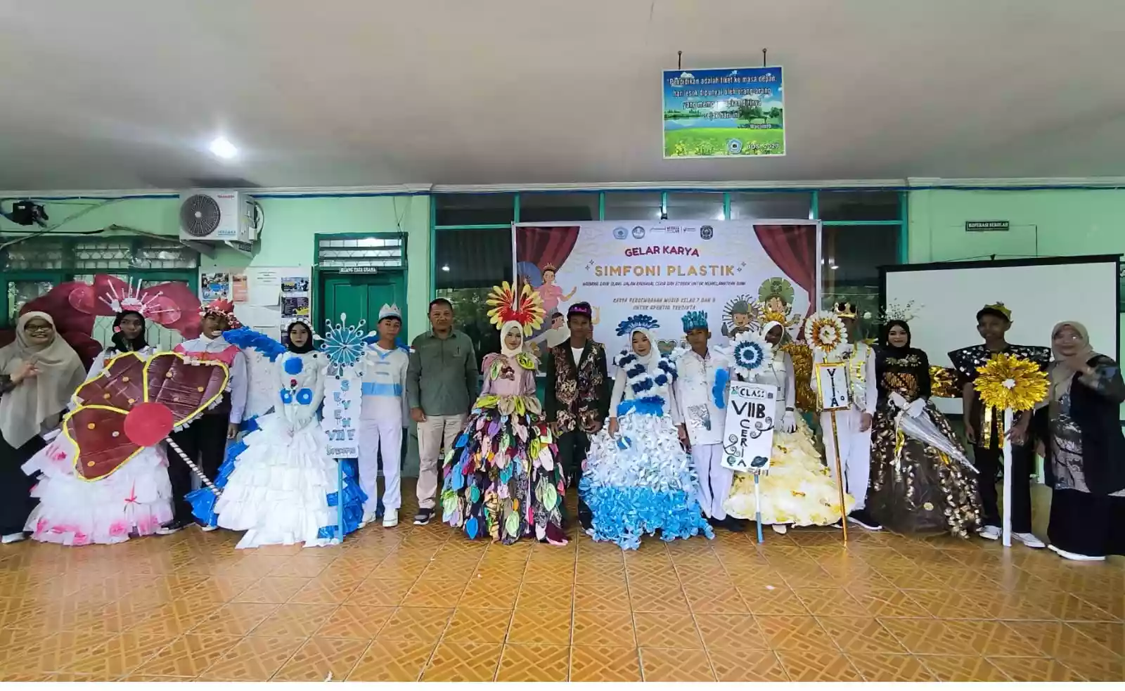 Gelar Proyek P5, SMPN 3 Bontang Tampilkan Karya Simfoni Plastik