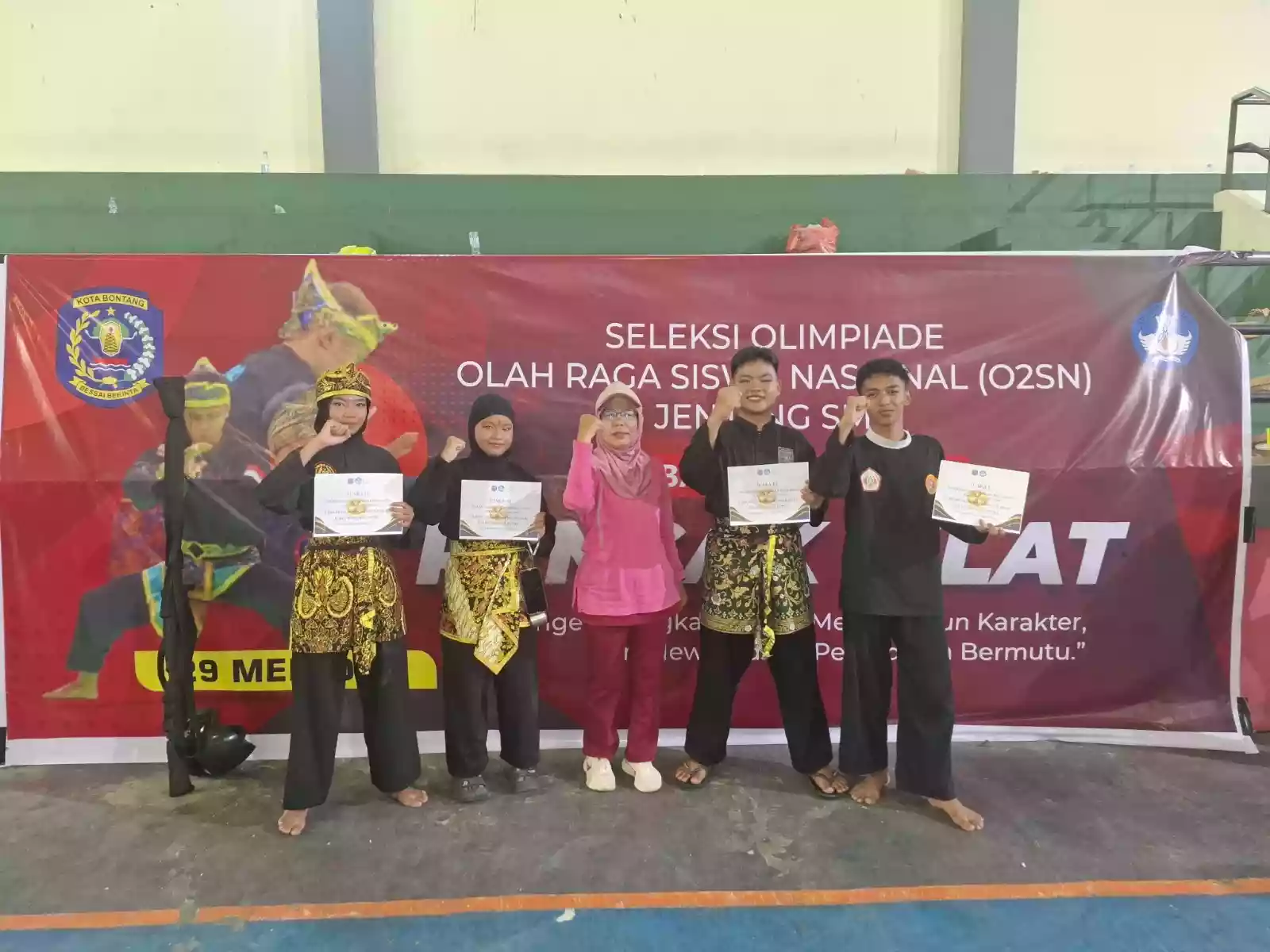 SMPN 1 Raih 4 Gelar Juara di Ajang Seleksi O2SN Pencak Silat se-Bontang