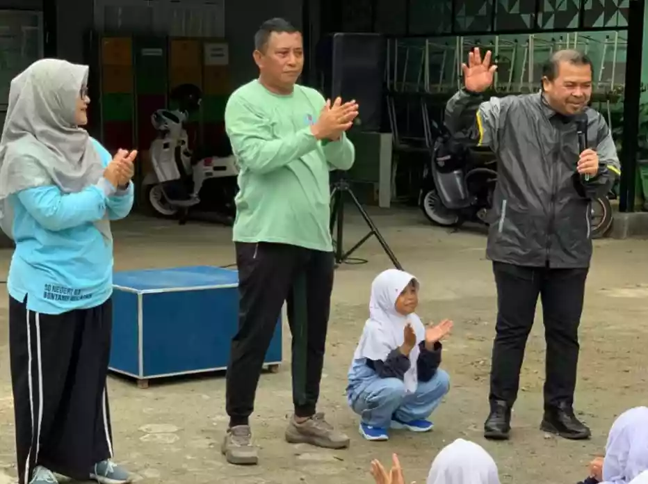 Wakil Wali Kota Bontang Ikut Kegiatan Kebiasaan Anak Indonesia Hebat di SDN 001 BS