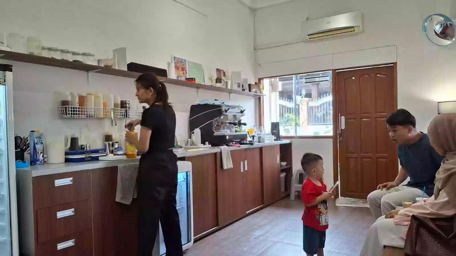 Kopi Keliling Diklaim Tak Ganggu Pasar Coffee Shop di Bontang