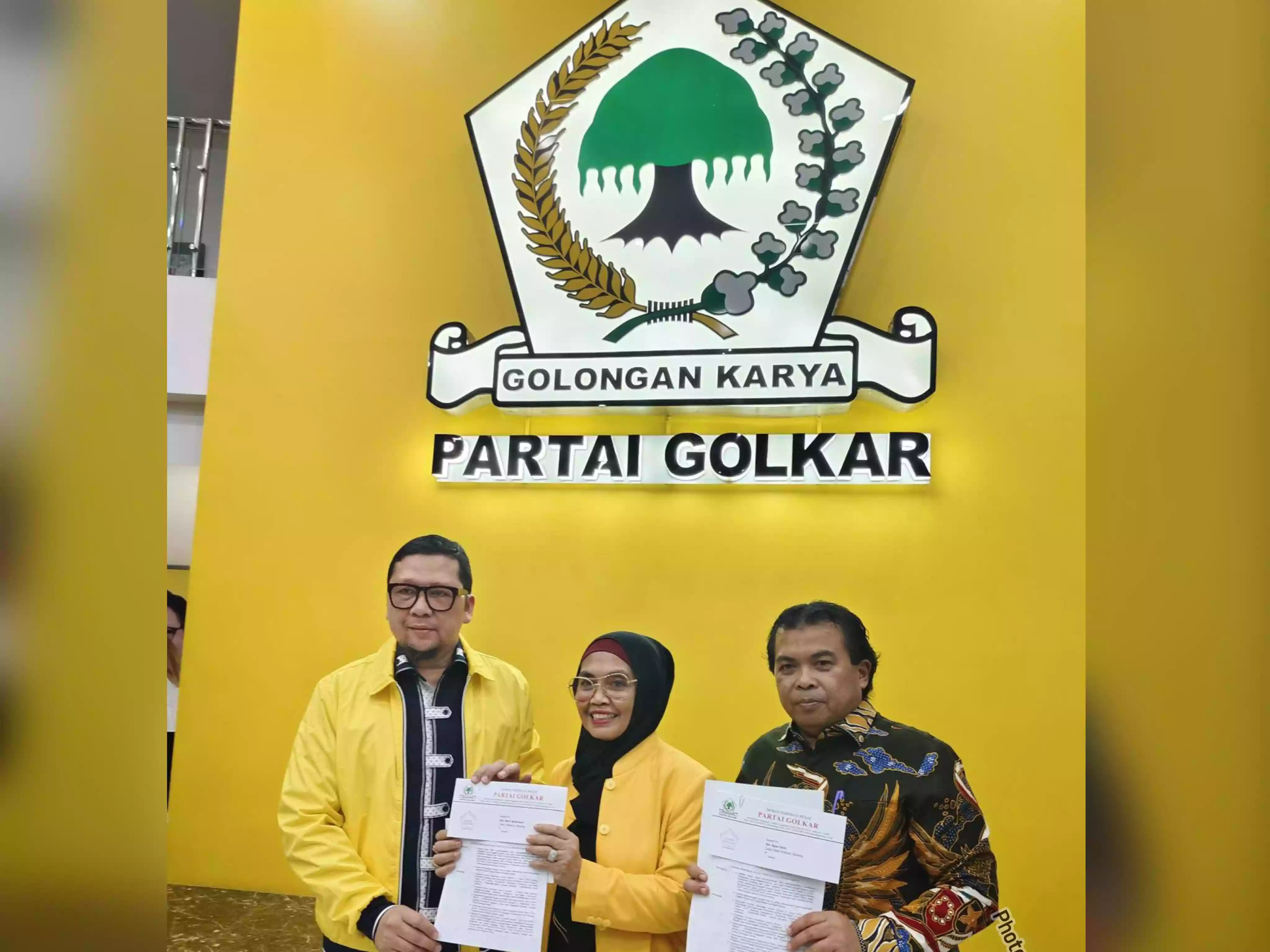 Neni - Agus Haris Resmi Diusung Golkar di Pilkada Bontang, Ini Isi Instruksi SK-nya