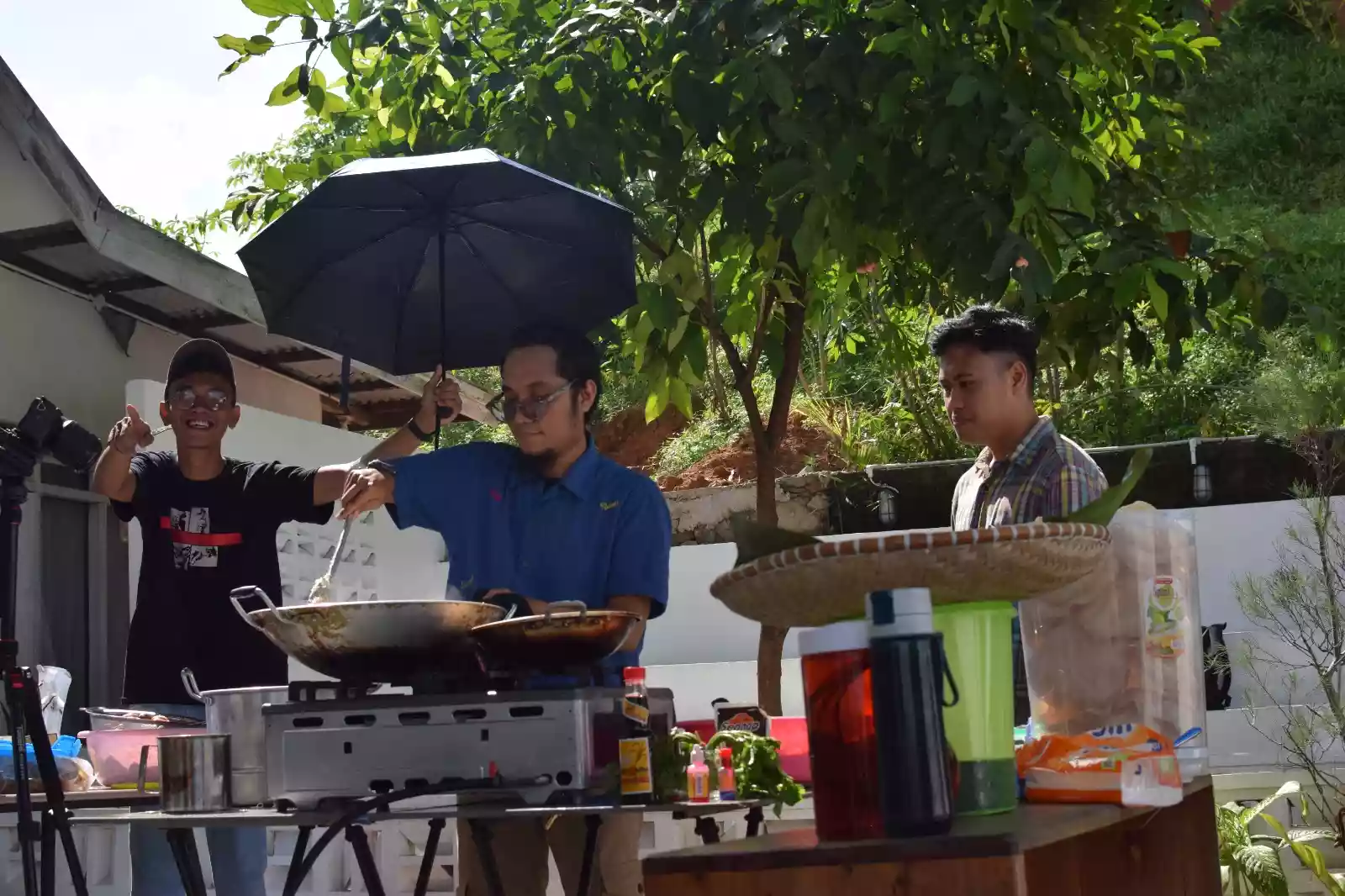 Dari Upaya Mengenang Ibunda, Lahirlah "Makan Kah Kita?" di Samarinda (1)