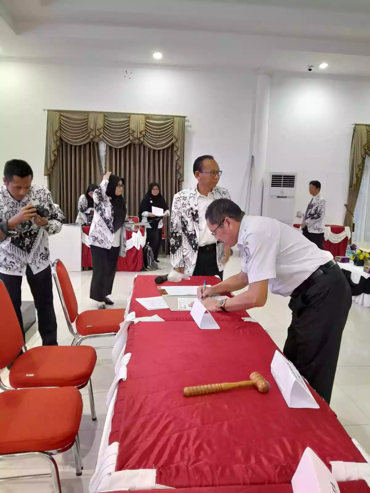 Saparuddin Resmi Jadi Ketua PGRI Bontang