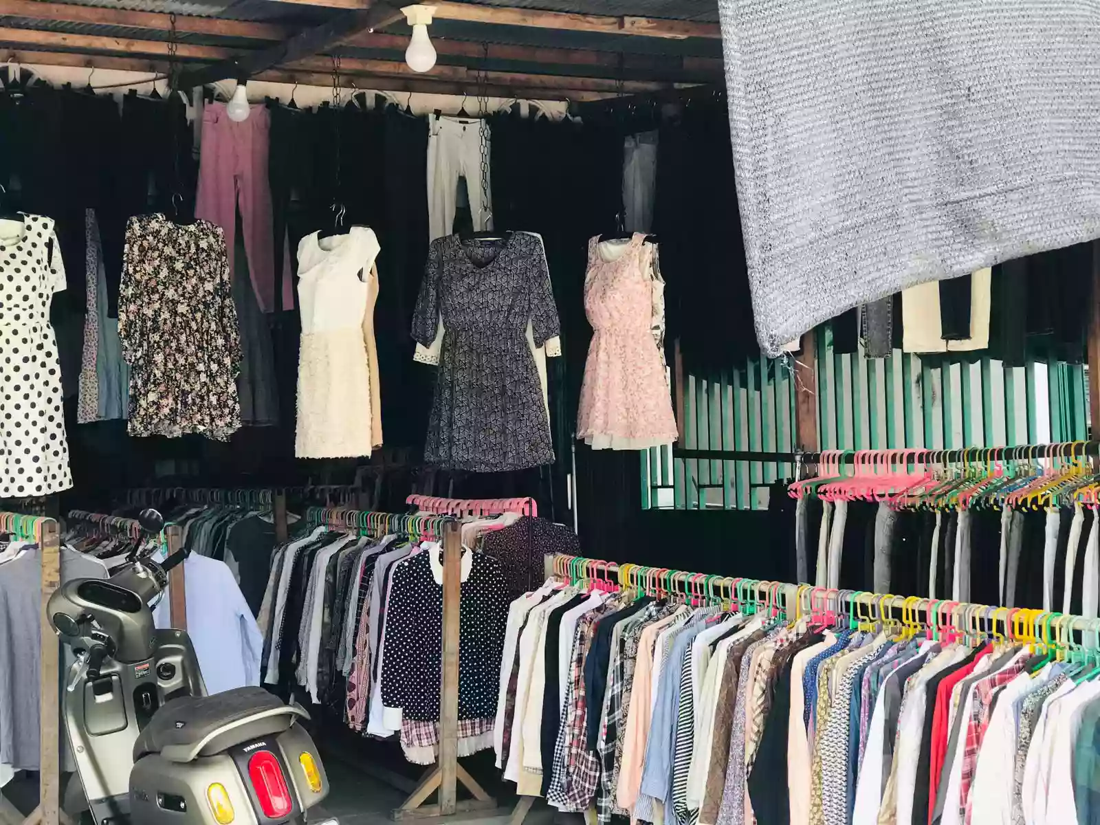 Mirip Beli Kucing dalam Karung, Bisnis Pakaian Bekas di Bontang Ternyata Masih Untung