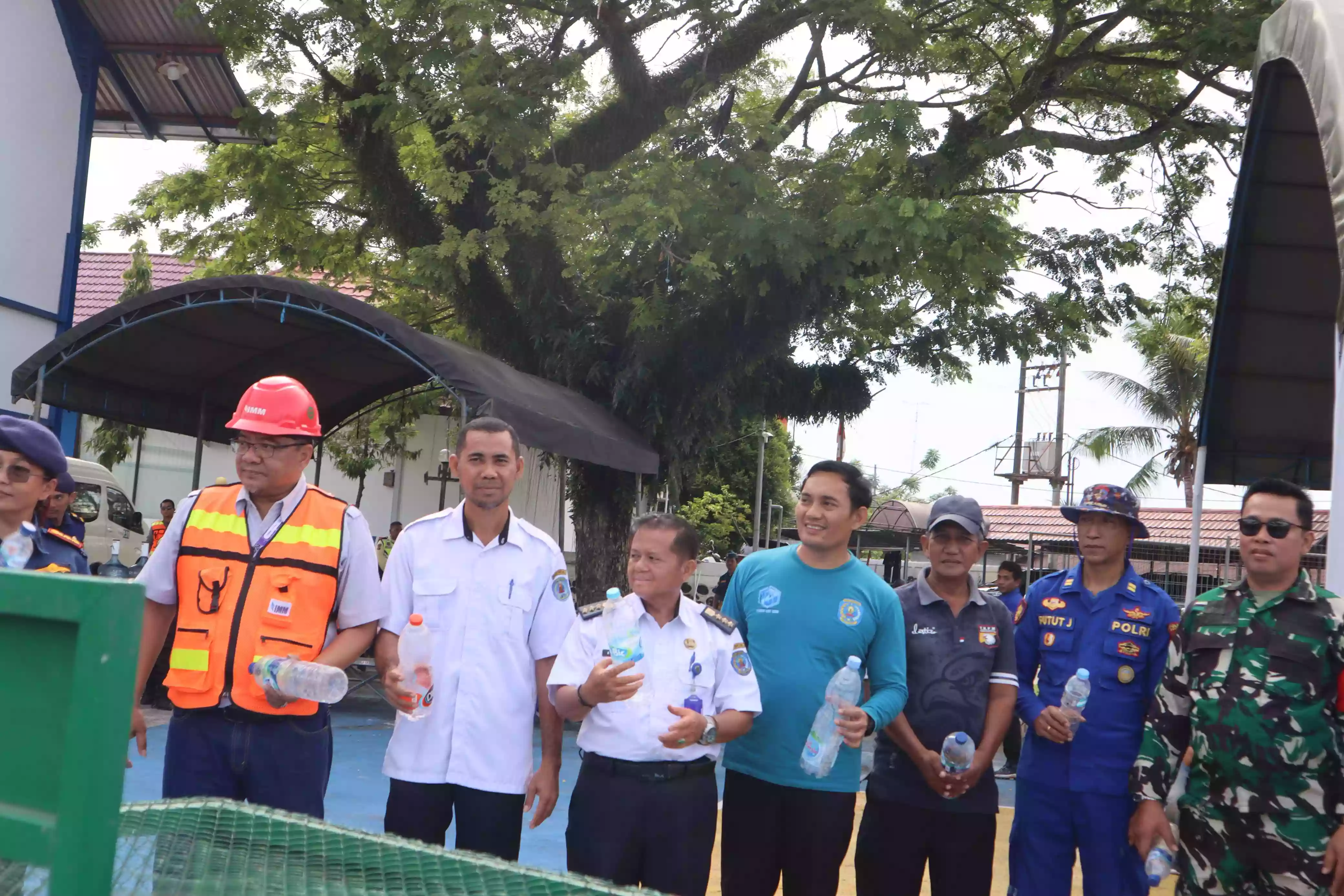 Indominco Gandeng KSOP dan DLH Bontang, Gelar Aksi Peduli Lingkungan di Pelabuhan Tanjung Laut Indah