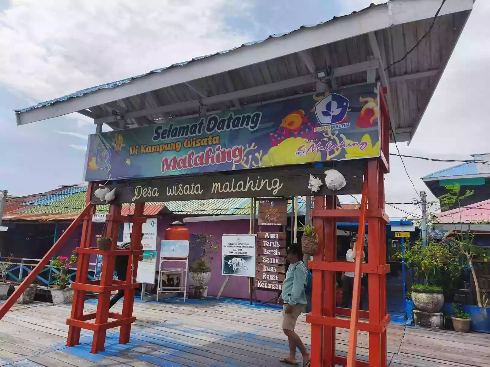 Diterima di SMPN 3 Bontang, 12 Anak Malahing Terancam Tidak Sekolah karena Seragam