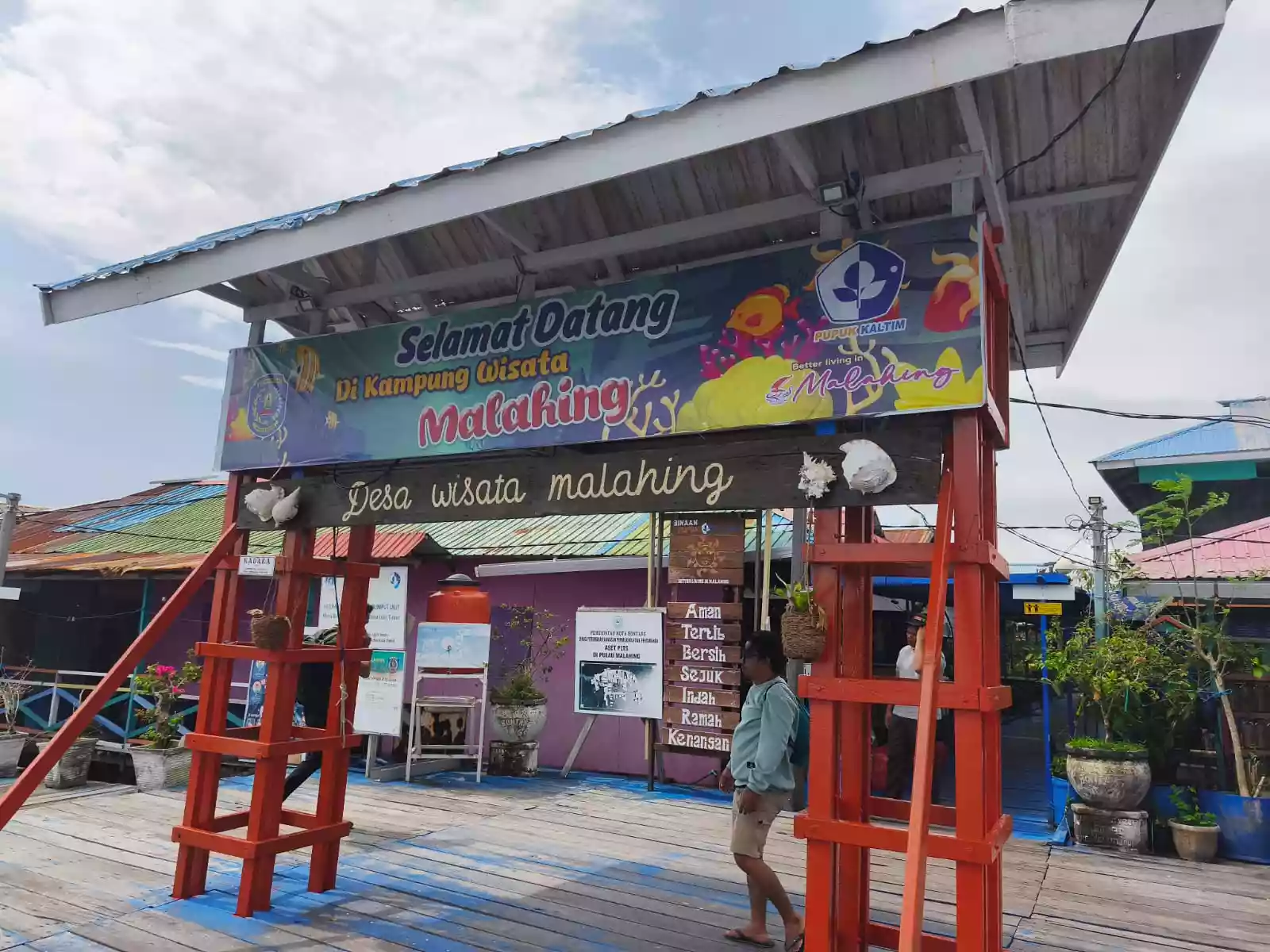Diterima di SMPN 3 Bontang, 12 Anak Malahing Terancam Tidak Sekolah karena Seragam