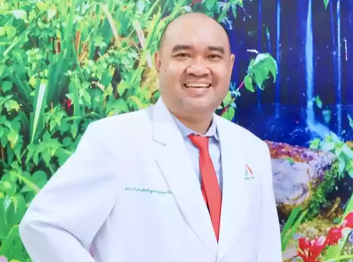 Berangkat Dari Kecintaan Menulis Puisi, Dokter Kandungan ini Terjun ke Dunia Musik