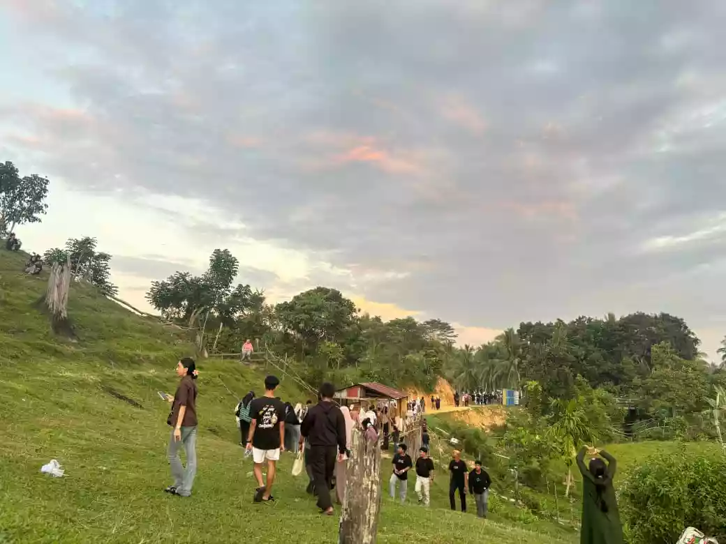 Dibanjiri Pengunjung, Wali Kota Bontang Minta Pemilik Kandang Sapi Urus Perizinan Objek Wisata, Namun Ditolak