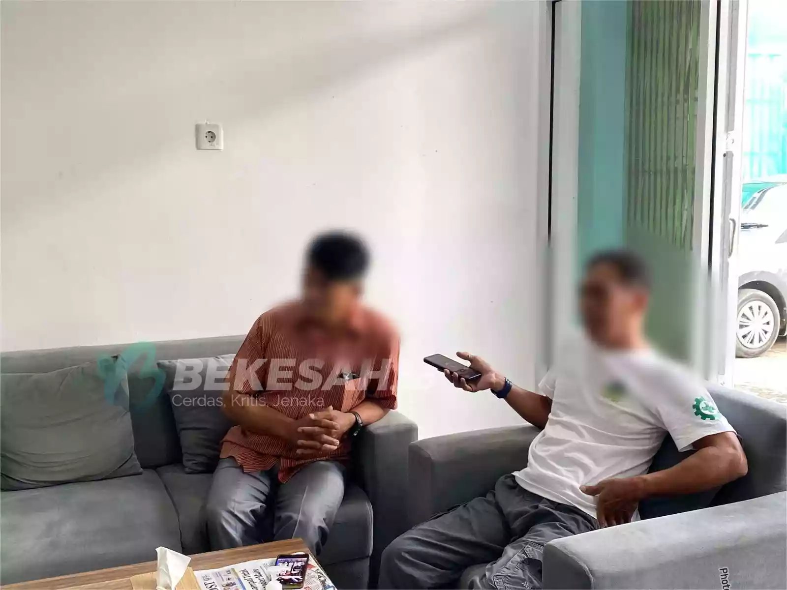 Istri Naik ke Kap Mobil di Bontang Viral, Suami Klarifikasi Tak Ada Perselingkuhan