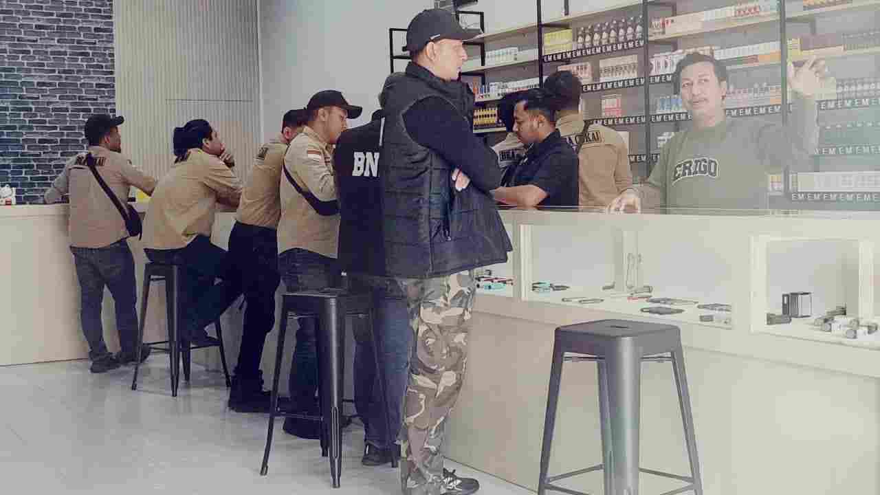 BREAKING NEWS: Vape Store di Bontang Dibidik Bea Cukai dan BNN?