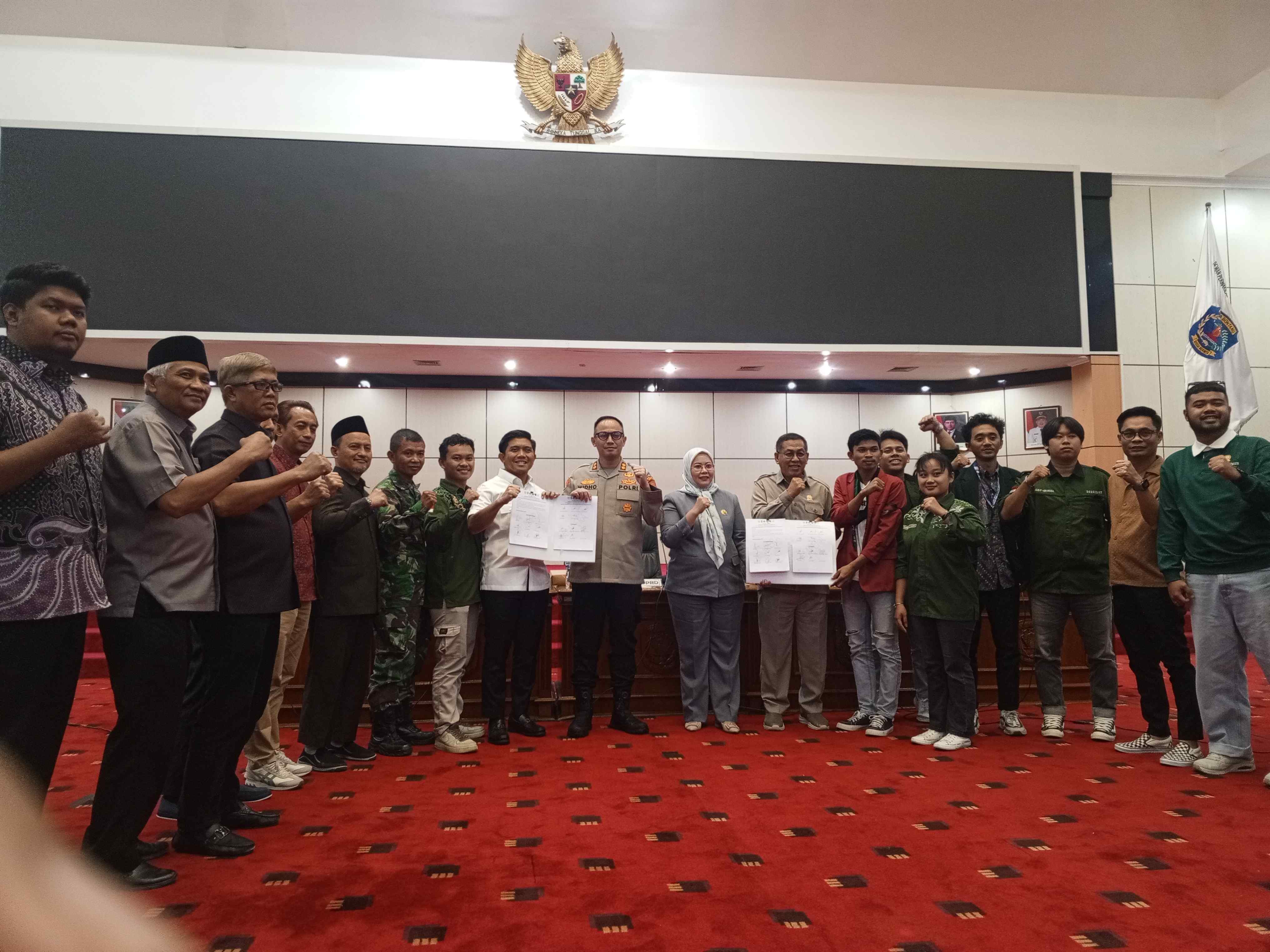 DPRD Bontang Jadi Contoh, Demokrasi Jalan Tengah Diambil saat Bertemu Demonstran