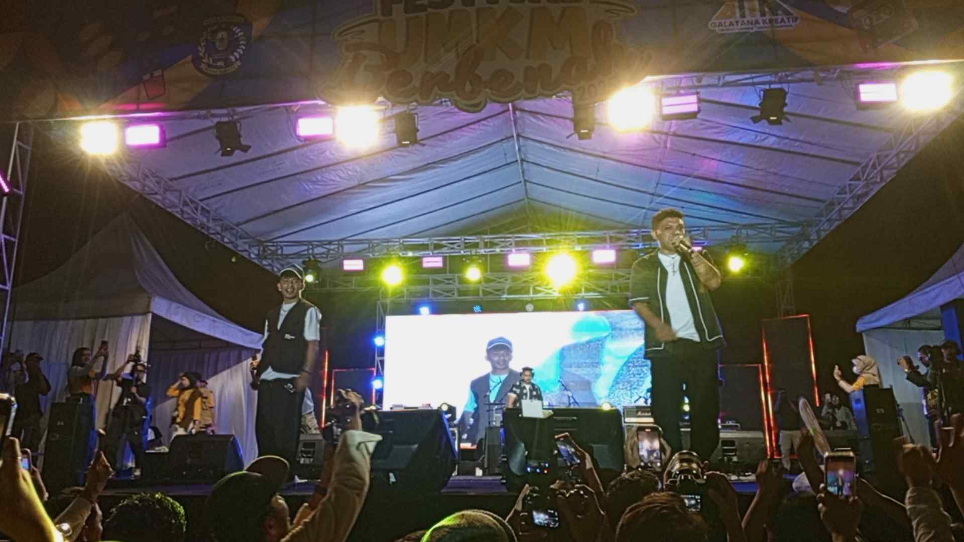 Tabola Bale Goyang Warga Bontang di Festival UMKM Berbenah