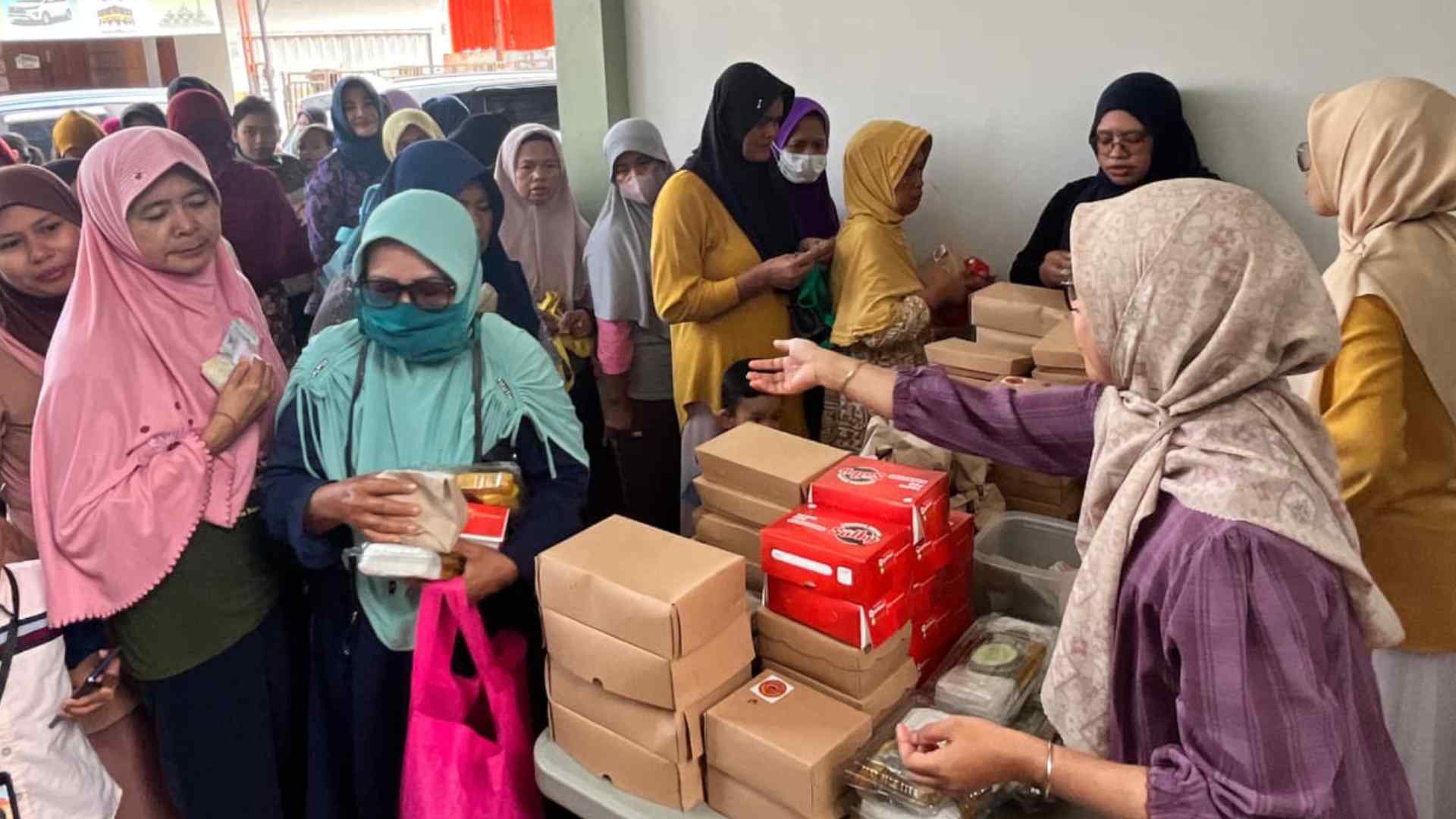 Mengintip Aktivitas Warung Ikhlas di Bontang (1)