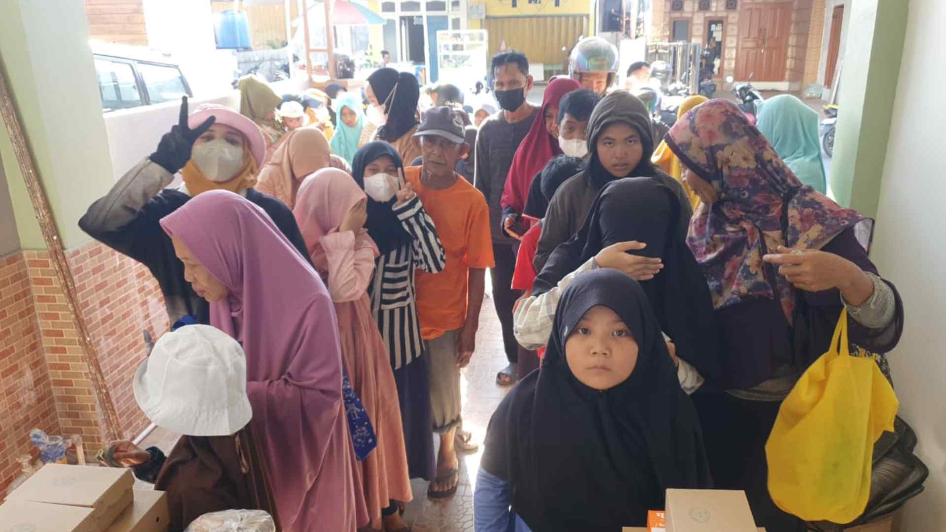 Mengintip Aktivitas Warung Ikhlas di Bontang (2-Habis)