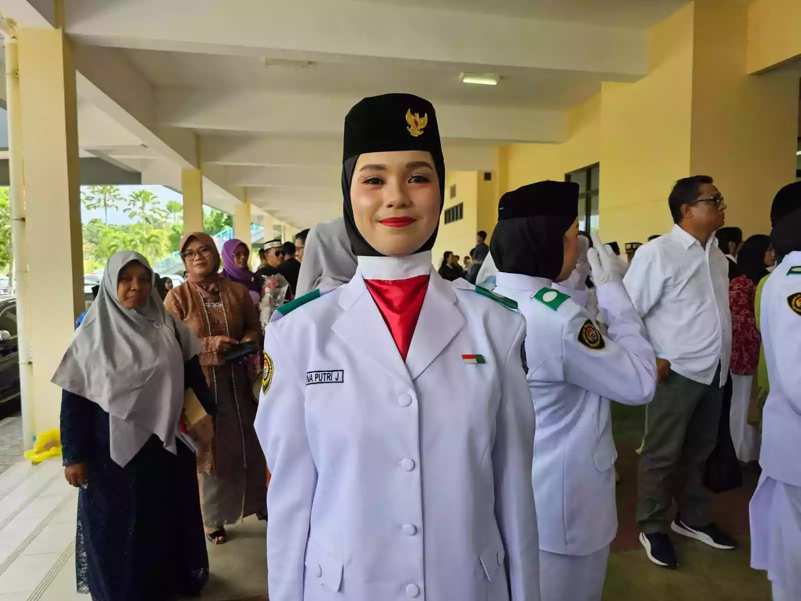 Cerita Velyna Putri Jasmine, Siswi SMAN 1 Bontang Terpilih jadi Pembawa Baki Upacara HUT RI ke-79